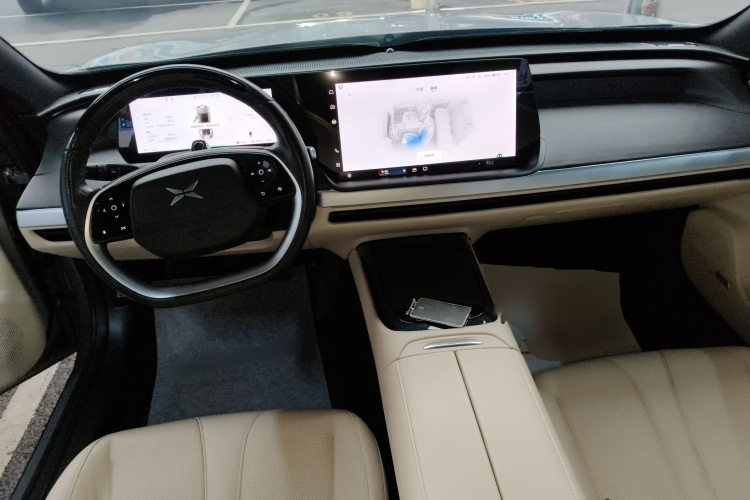 小鹏P7 2022款 670N+中控内饰7002