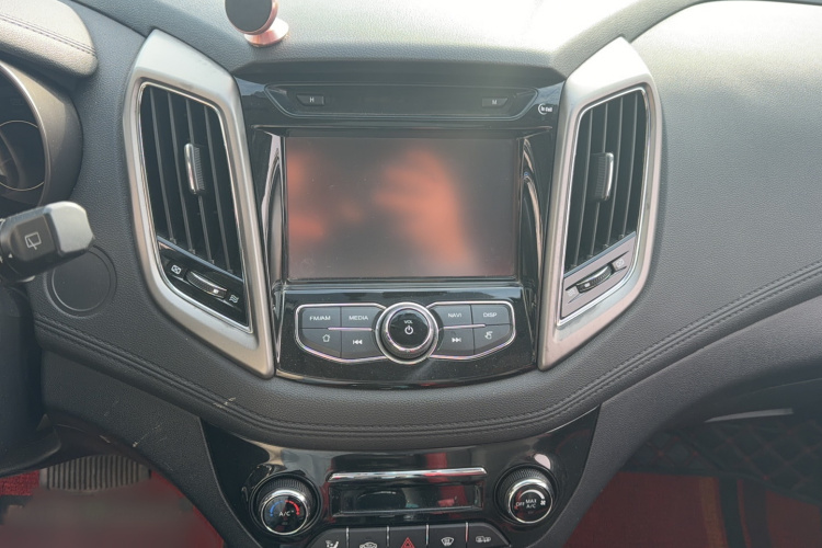 长安 逸动 2016款 XT 1.6L 自动俊酷型局部细节16