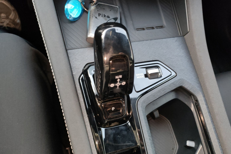 领克03 2025款 1.5TD DCT冠军版Pro局部细节18