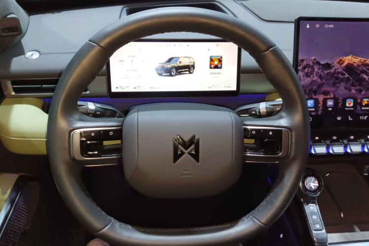 猛士M817 2025款 Hero中控内饰13