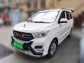 五菱汽车 五菱宏光 2021款 1.5L改款 S标准型 电动助力LAR