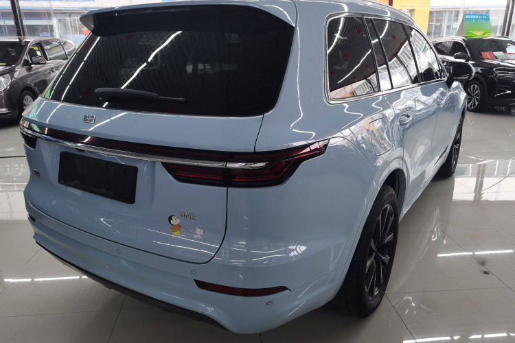 理想汽车 理想ONE 2020款 增程6座版车身外观7