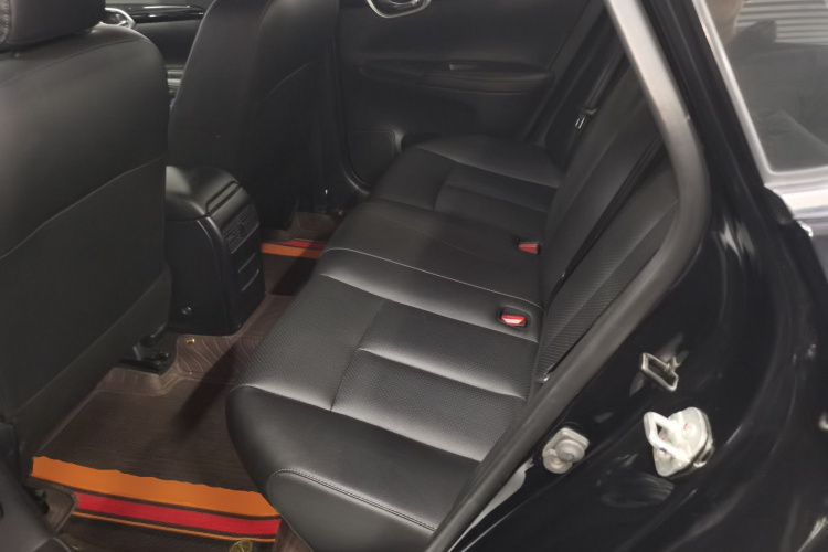 日产 轩逸 2021款 经典 1.6XL CVT豪华版中控内饰21