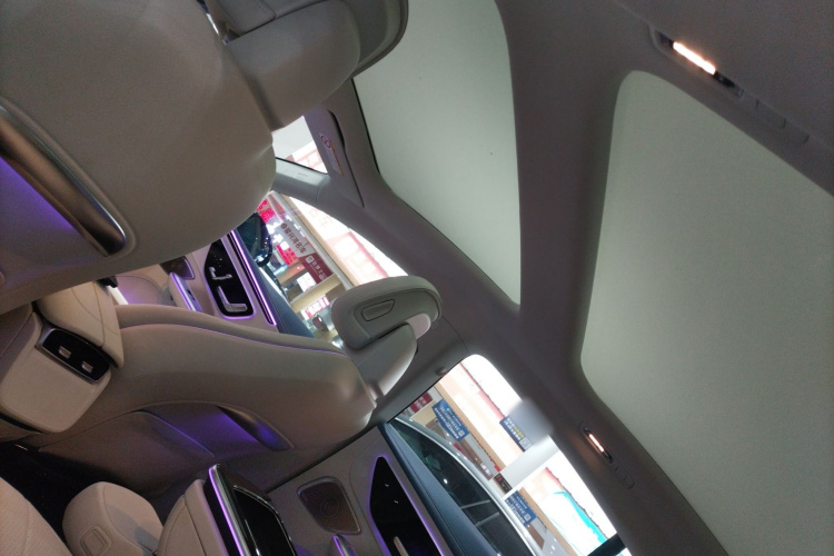 奔驰EQE 2022款 350 先型特别版局部细节22