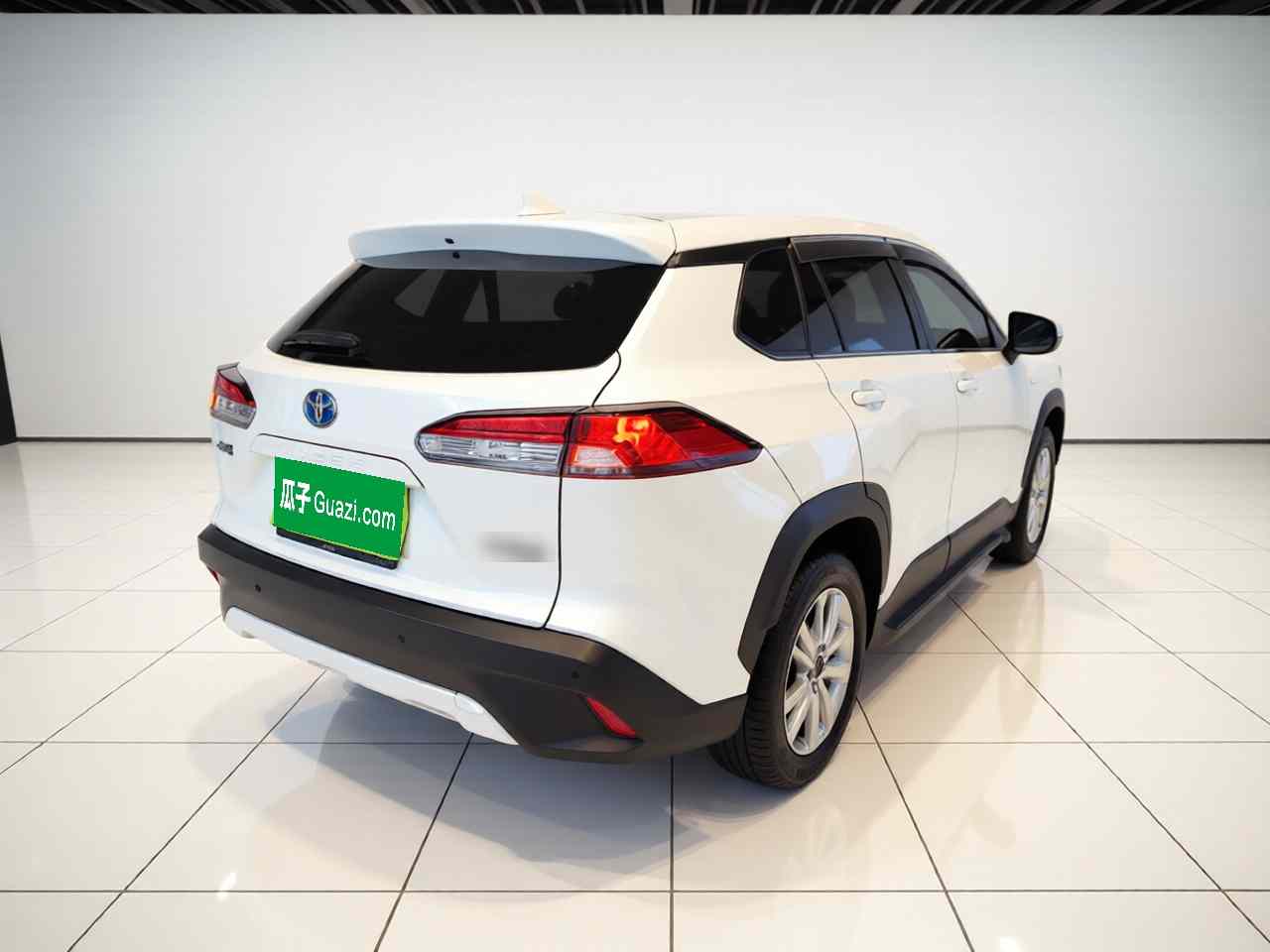 丰田 卡罗拉锐放 2023款 双擎 2.0L 先锋版(5)