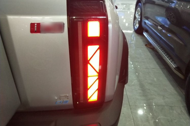 奇瑞iCAR 03 2024款 472km 四驱长续航版车身外观9