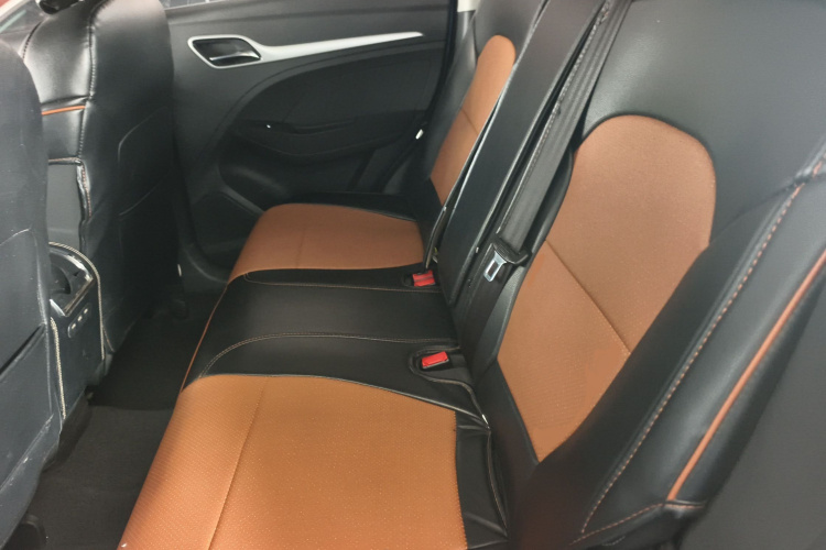 名爵ZS 2017款 1.5L 手动舒适版中控内饰21