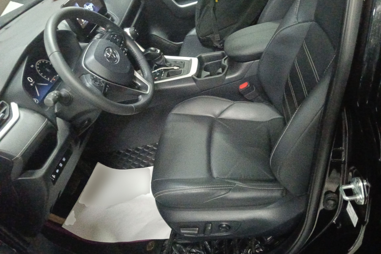 丰田 威兰达 2023款 2.0L CVT两驱豪华PLUS版局部细节19