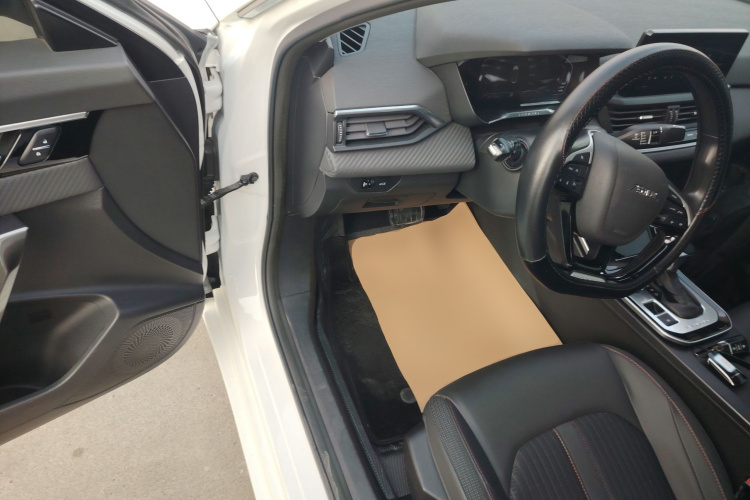 东风风神 奕炫 2020款 230T 自动炫目赛道版中控内饰20