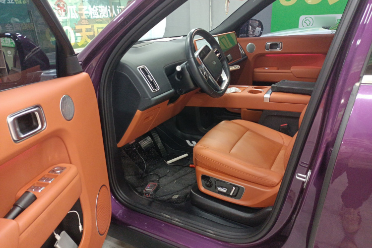 理想汽车 理想L9 2024款 Ultra中控内饰20