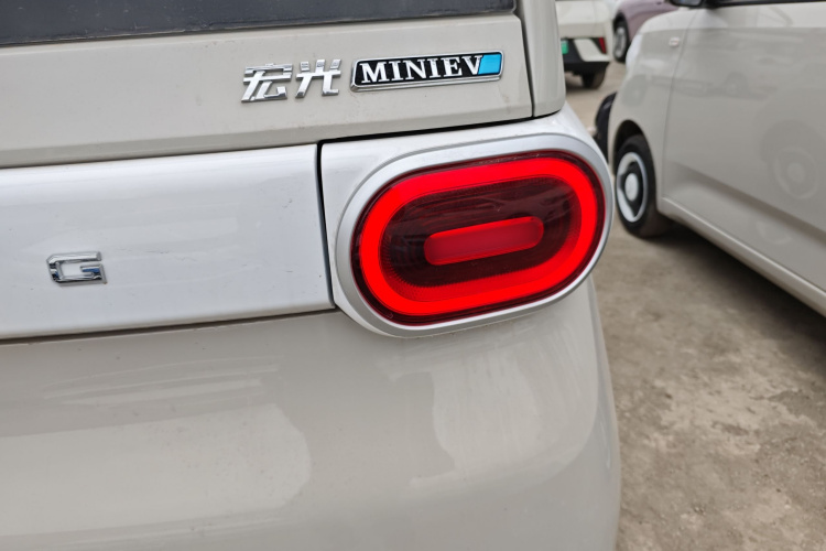五菱汽车 宏光MINIEV 2024款 第三代 215km 青春版车身外观6006