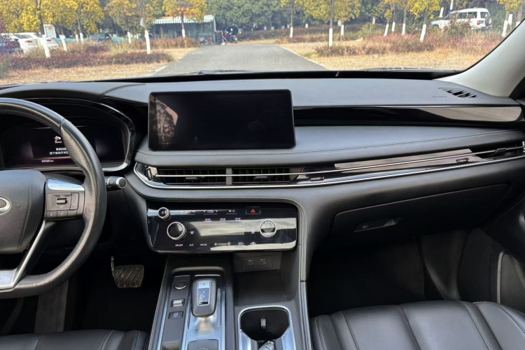 英菲尼迪QX60 2022款 2.0T 舒享版中控内饰7007