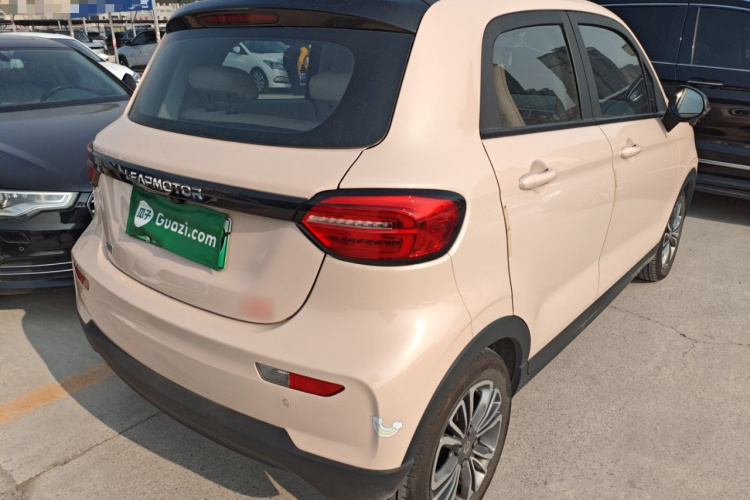 零跑汽车 零跑T03 2024款 403舒享版车身外观7