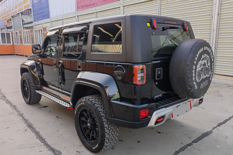 北京BJ40 2018款 PLUS 2.0T 自动四驱城市猎人版车身外观6005