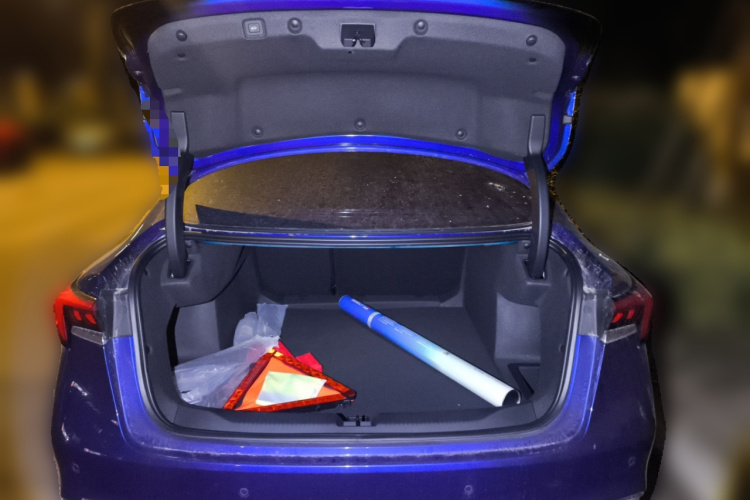 别克 君越 2023款 艾维亚版中控内饰23