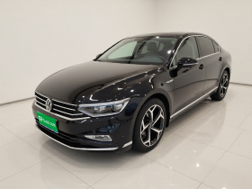 大众 迈腾 2024款 200万辆众享款 330TSI DSG豪华型