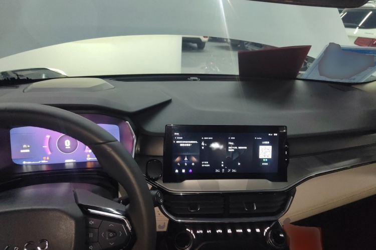 领克06 EM-P 2022款 PHEV 84KM续航版 Pro中控内饰7002