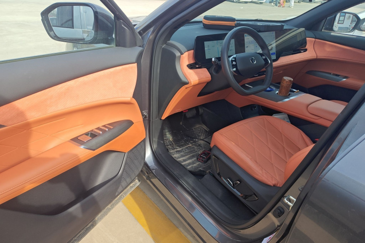 长安CS75 PLUS 2025款 第四代 1.5T 新蓝鲸 智慧尊享型中控内饰7003