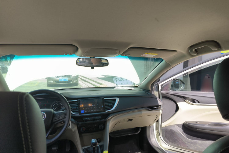 别克 英朗 2017款 15N 手动进取型局部细节22