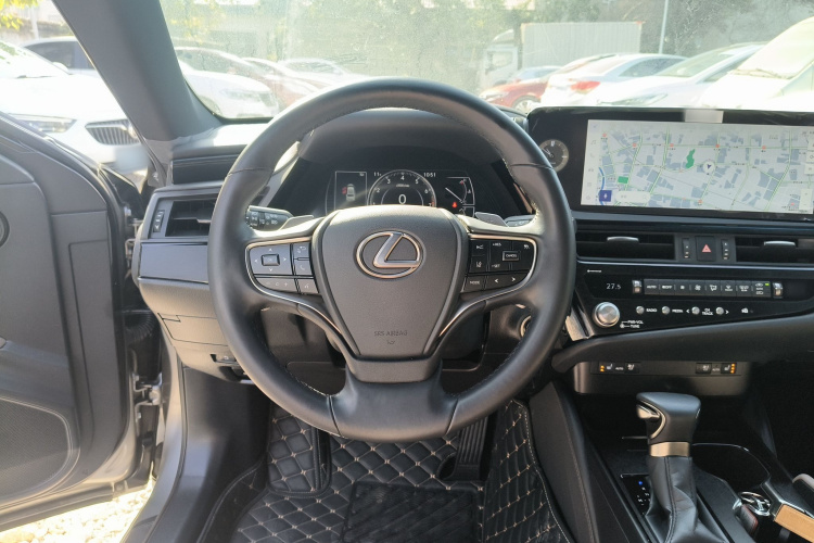 雷克萨斯ES 2023款 200 卓越版局部细节13