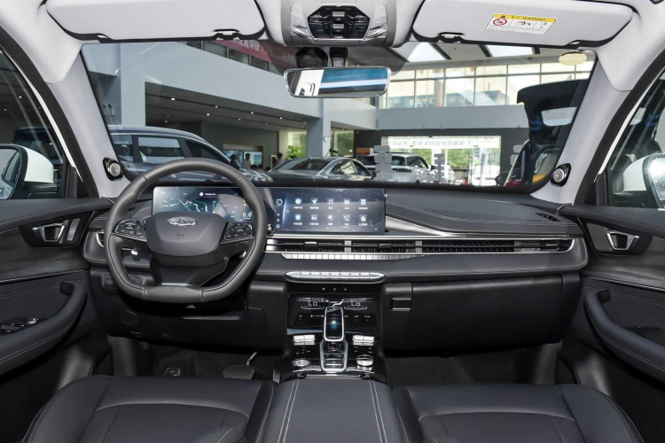 奇瑞 瑞虎8 PLUS 2023款 290TGDI DCT新享版中控内饰7002