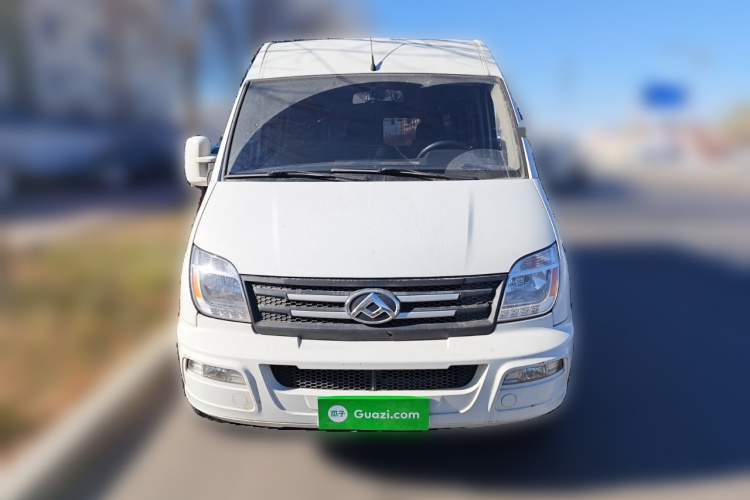 上汽大通MAXUS 新途V80 2021款 2.0T PLUS 手动全能王中轴中顶6/7/8/9座车身外观6001