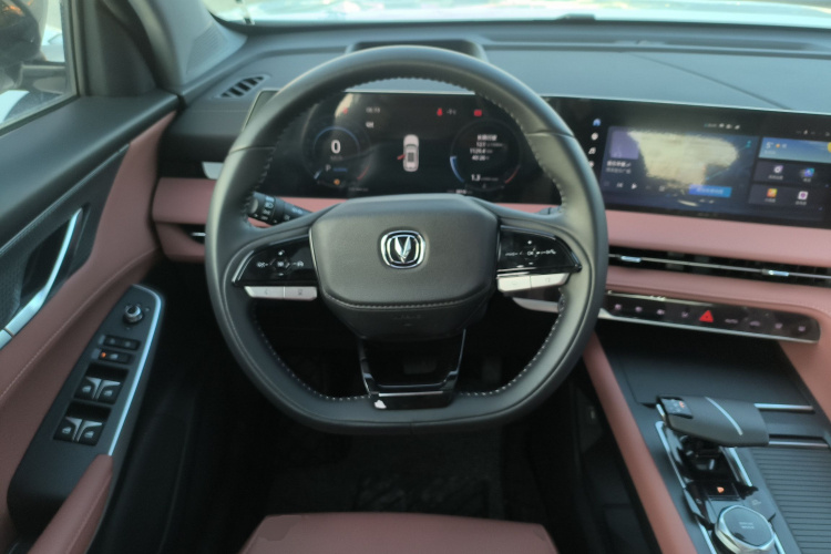 长安CS75 PLUS 2024款 第三代 冠军版 2.0T 智驾劲擎型局部细节13