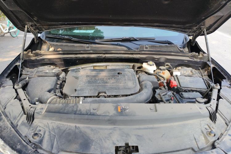 别克 2020款 昂科威S 652T 两驱限量S运动版机舱底盘24