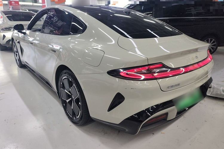 小米汽车 小米SU7 2024款 后驱长续航智驾版车身外观4
