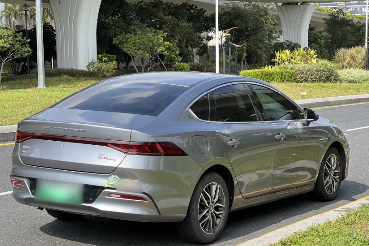 比亚迪 秦PLUS 2023款 冠军版 DM-i 55KM超越型车身外观6002