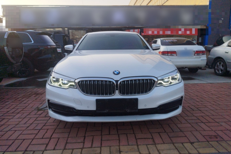 宝马5系 2020款 530Li 尊享型 豪华套装车身外观6001
