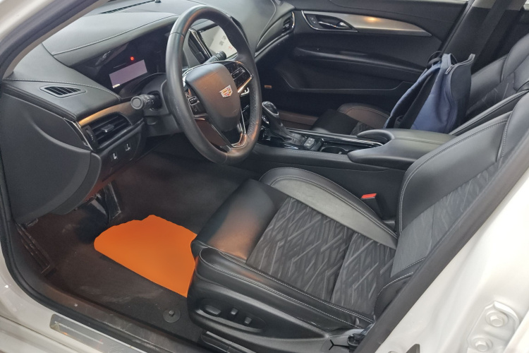 凯迪拉克ATS-L 2016款 28T 技术型中控内饰19