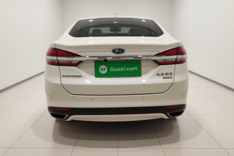 福特 蒙迪欧 2017款 EcoBoost 180 时尚型车身外观6