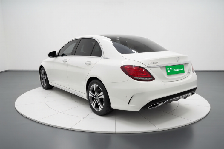 奔驰C级 2021款 C 260 L 运动版车身外观5