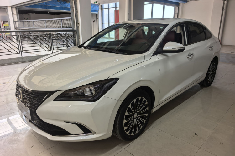 长安 逸动 2019款 蓝鲸版 280T GDI DCT极速型车身外观1