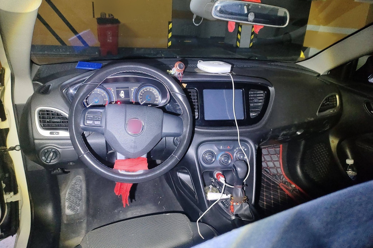 菲亚特 菲翔 2012款 1.4T 自动劲享版中控内饰7002