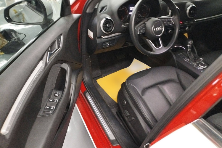 奥迪A3 2019款 Limousine 35 TFSI 风尚型 国VI中控内饰20