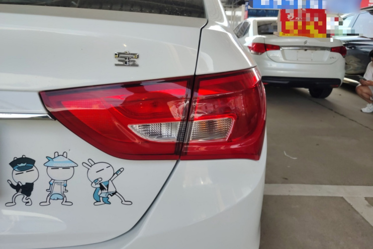 别克 英朗 2017款 15N 自动精英型车身外观6001