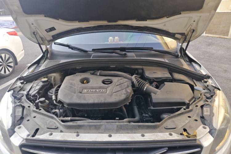 沃尔沃XC60(进口) 2014款 T5 智雅版机舱底盘24