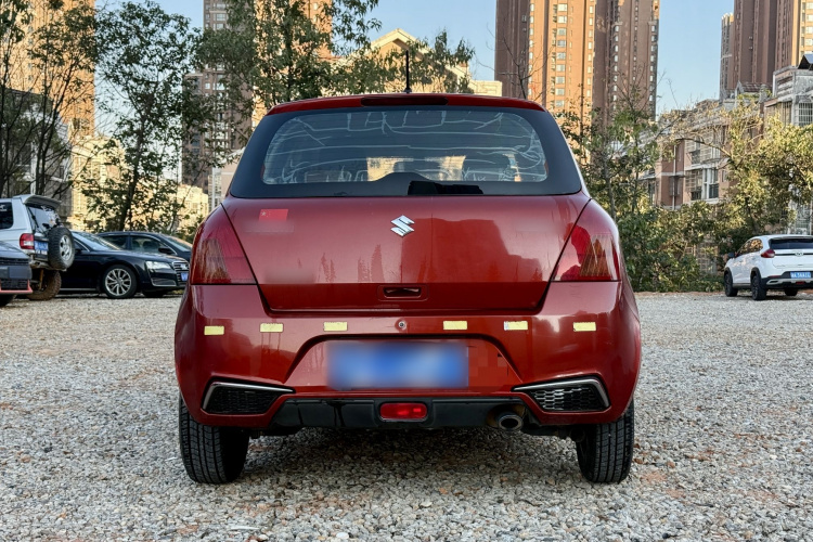 铃木 雨燕 2013款 1.3L 手动超值版车身外观6006