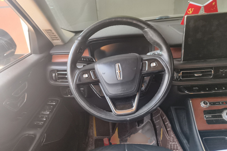 林肯 飞行家 2020款 3.0T V6 四驱尊享版中控内饰13