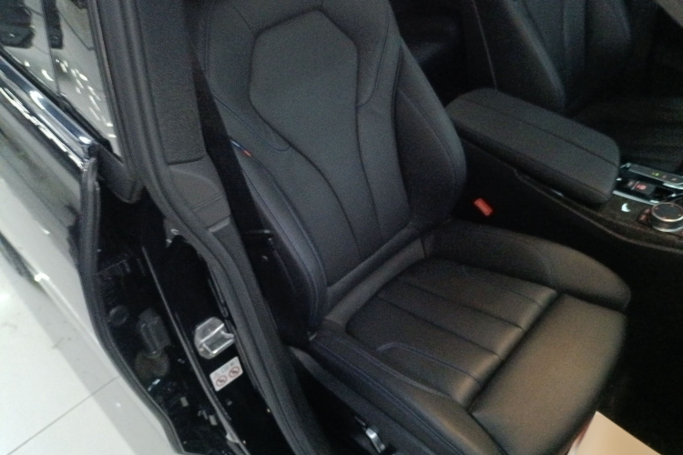 宝马6系GT 2020款 630i M运动套装局部细节41