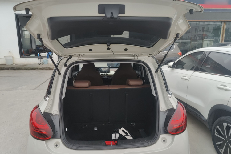 五菱汽车 五菱缤果 2023款 203km 舒享款局部细节23