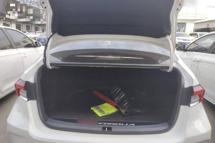 丰田 卡罗拉 2021款 1.2T S-CVT 精英版局部细节23