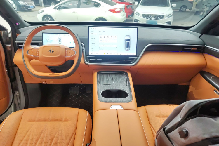东风奕派 eπ008 2025款 210Ultra增程版 5座中控内饰12