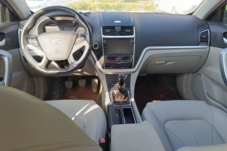 吉利汽车 帝豪 2016款 三厢 1.5L 手动豪华型中控内饰7003