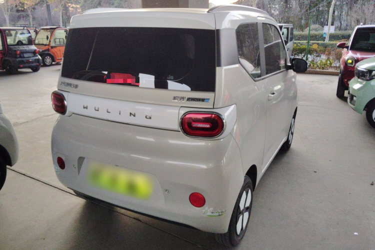 五菱汽车 宏光MINIEV 2024款 第三代 215km 进阶版车身外观7