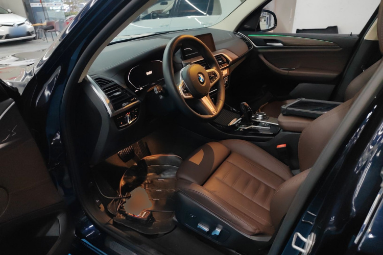 宝马X3 2020款  xDrive28i M运动套装中控内饰19