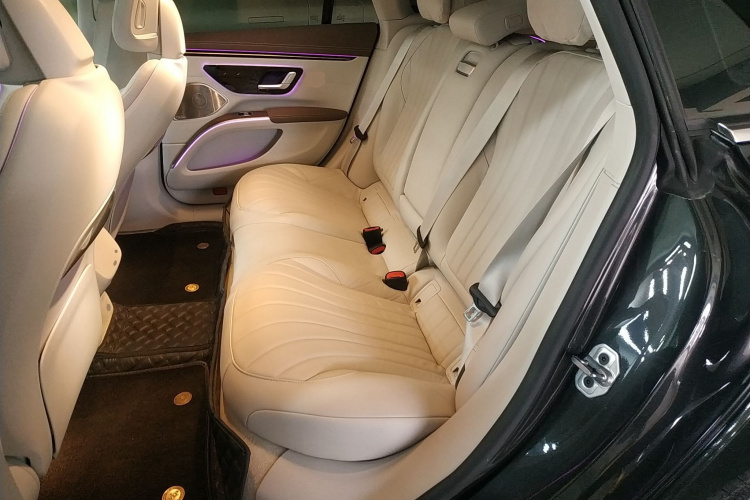 奔驰EQS 2022款 改款 450+ 先锋版中控内饰7004