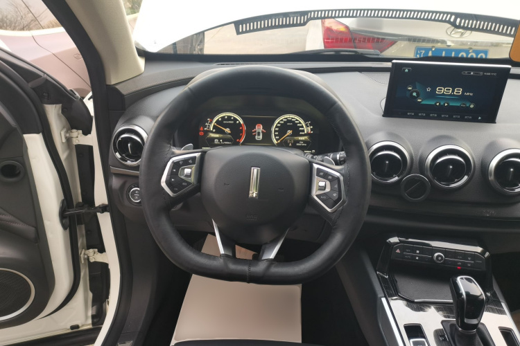 魏牌 VV7 2017款 2.0T 超豪型局部细节13